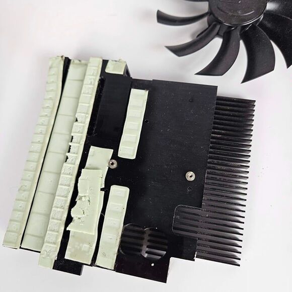 EVGA 1080TI Hybrid Hardware Shroud Heatsink Water cooled GPU FOR PARTS - Picture 3 of 9